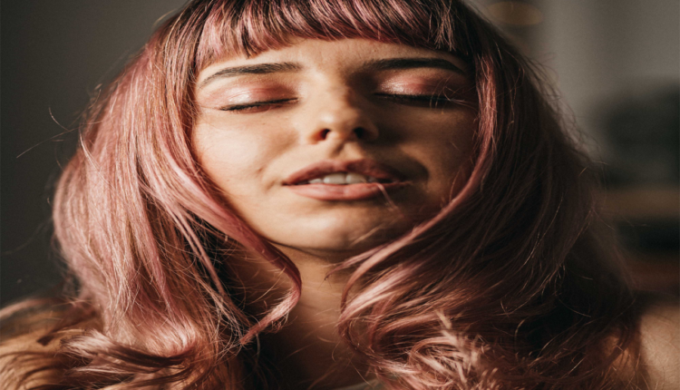 What is the Best Hair Colour to Cover Grey